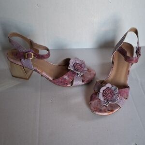 Chic Floral Block Heels in Purple